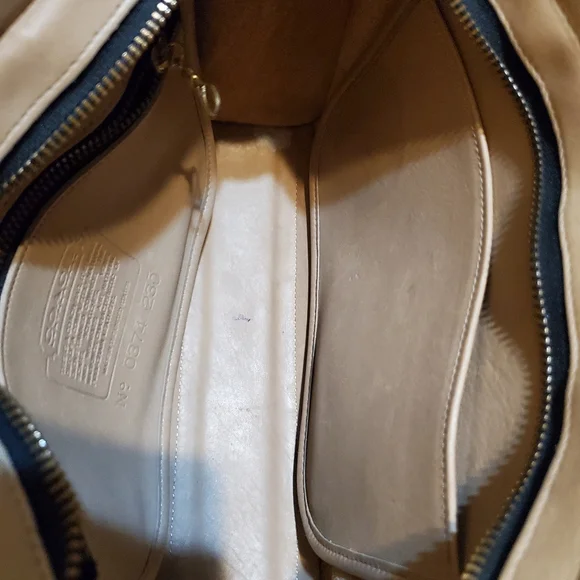 Vintage Coach Putty Leather Brighton Bag - Picture 4 of 9